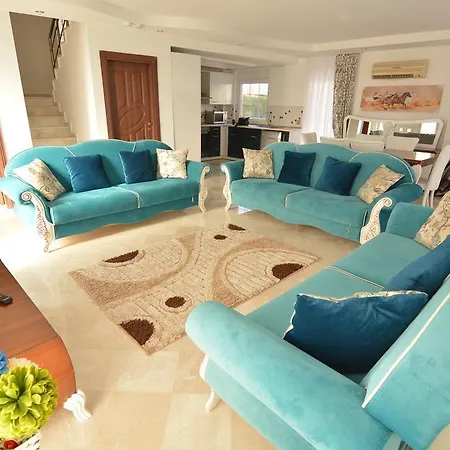 Happyland Villa