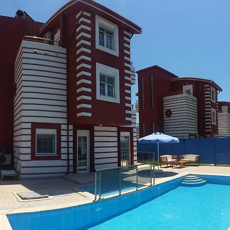Villa Happyland *